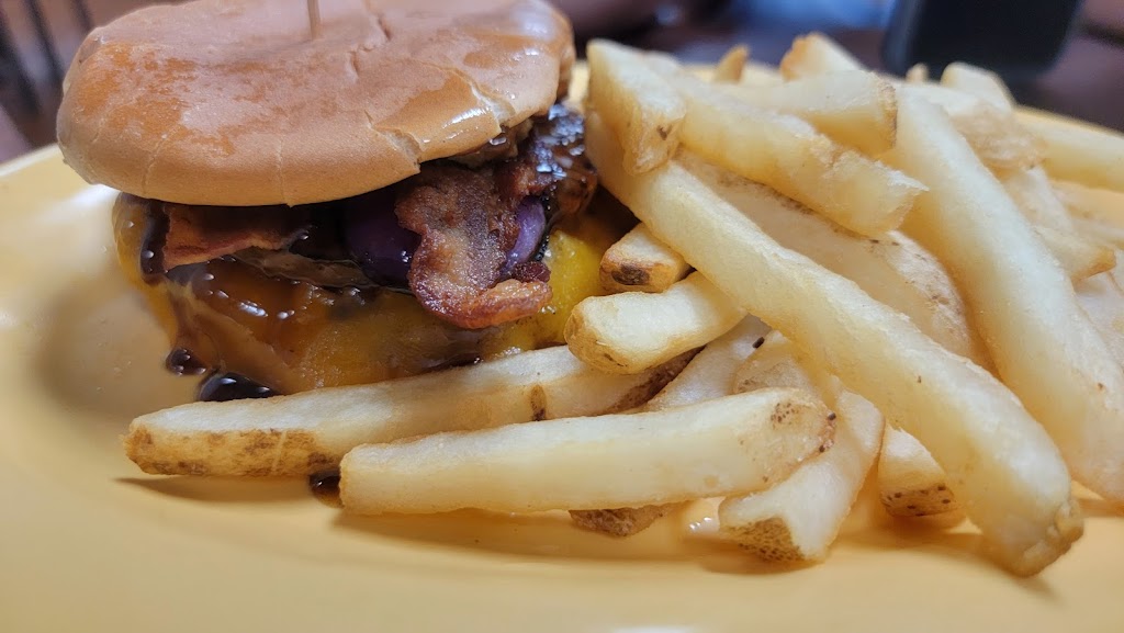 Everything Under the Bun | 1512 suite A, Zoo Pkwy, Asheboro, NC 27205, USA | Phone: (336) 521-4543