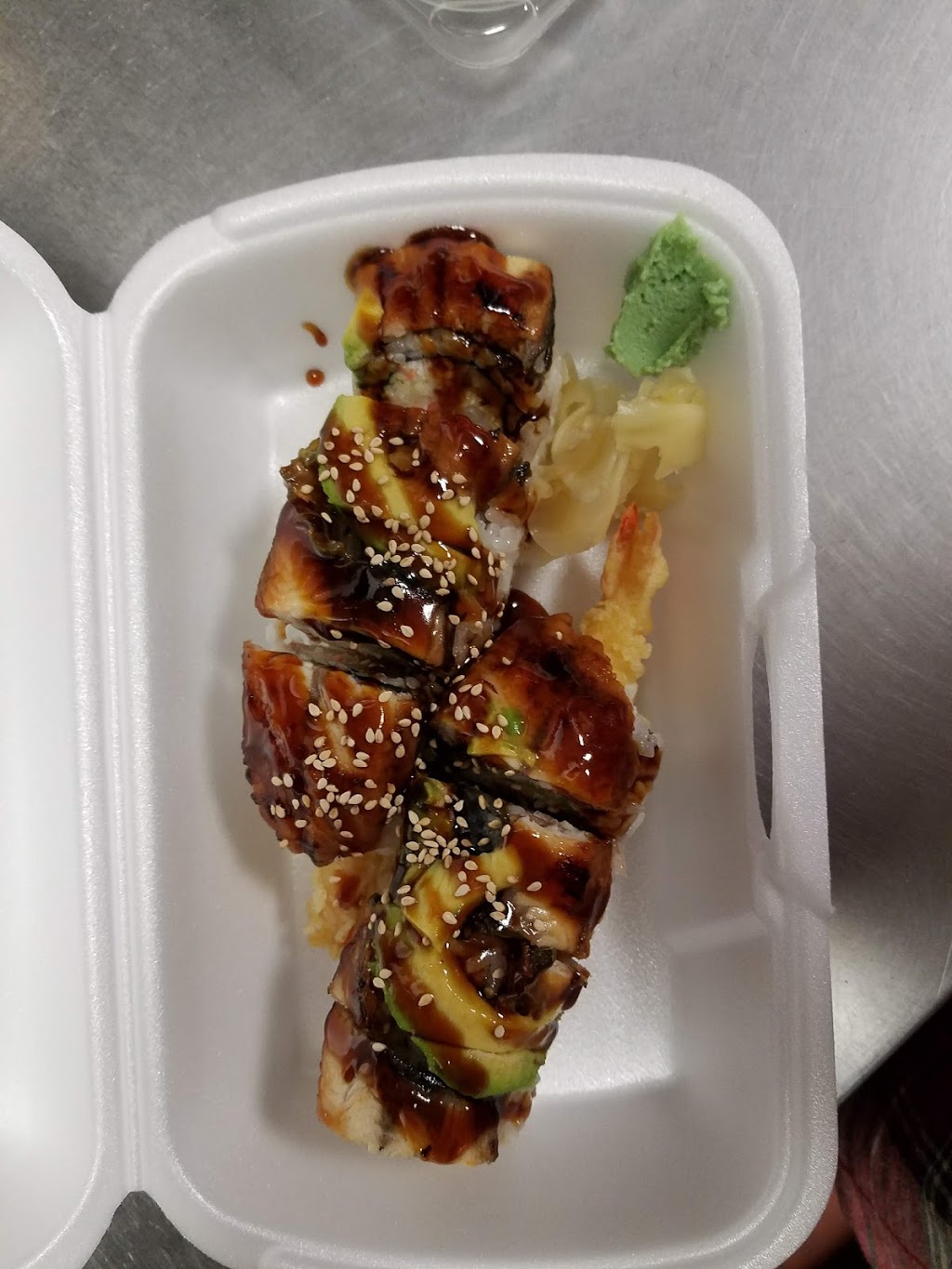 Sushi & Roll | 27620 Marguerite Pkwy, Mission Viejo, CA 92692, USA | Phone: (949) 481-8181