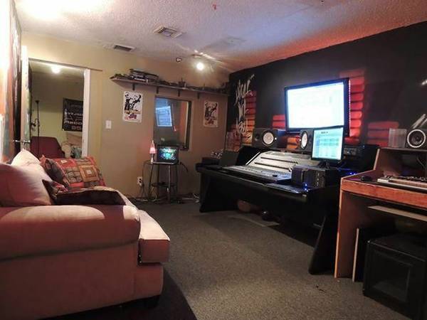 Area 51 Recording Studio | 6147 Washington St, Hollywood, FL 33023 | Phone: (954) 471-2567