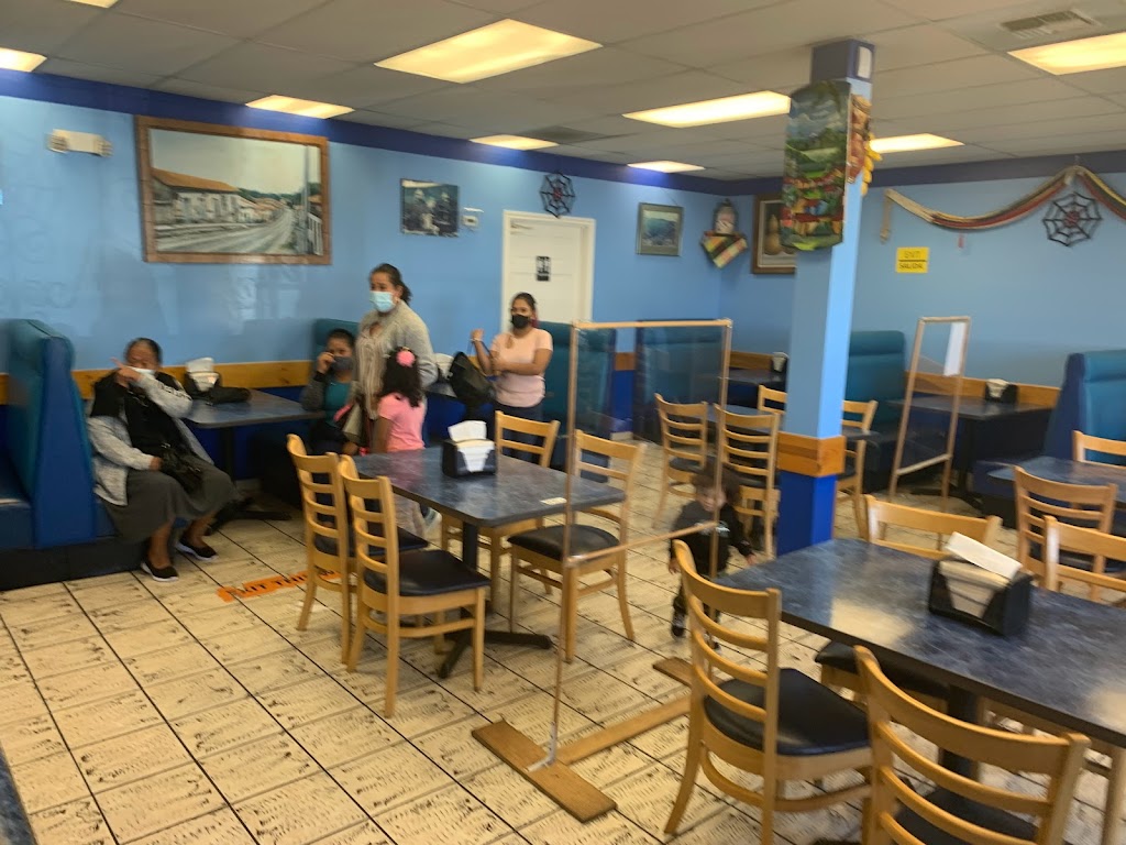 Salvadorean Bakery and Restaurant Inc. | 1719 SW Roxbury St, Seattle, WA 98106, USA | Phone: (206) 762-4064
