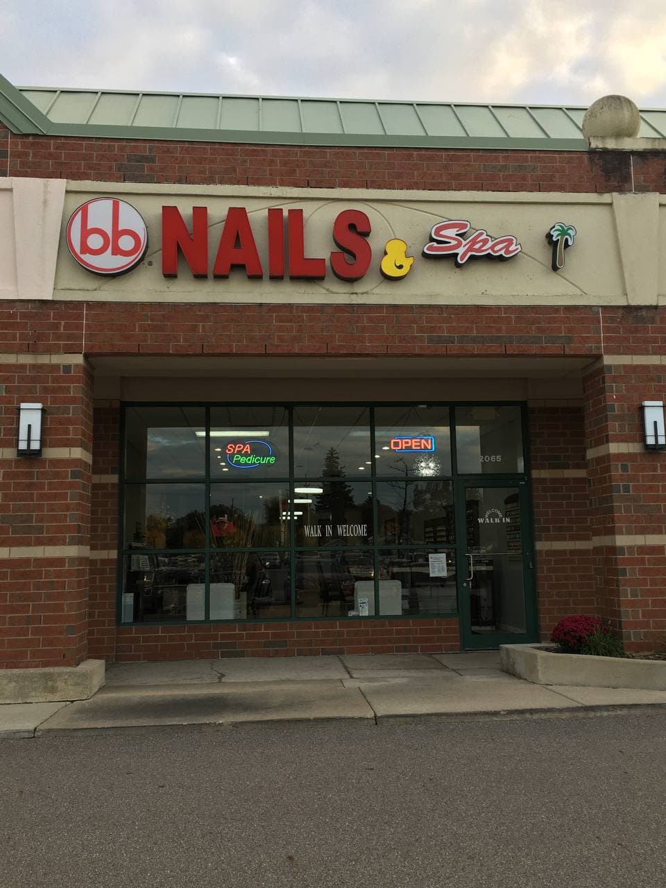 BB Nails and Spa | 2065 W South Blvd, Troy, MI 48098, USA | Phone: (248) 879-4546