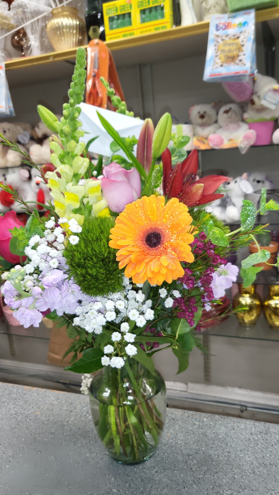 Danielas Flower Shop II | 3650 Broadway, New York, NY 10031, USA | Phone: (646) 678-3150