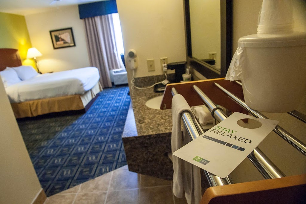 Holiday Inn Express Tucson-Airport, an IHG Hotel | 2548 E Medina Rd, Tucson, AZ 85756, USA | Phone: (520) 889-6600