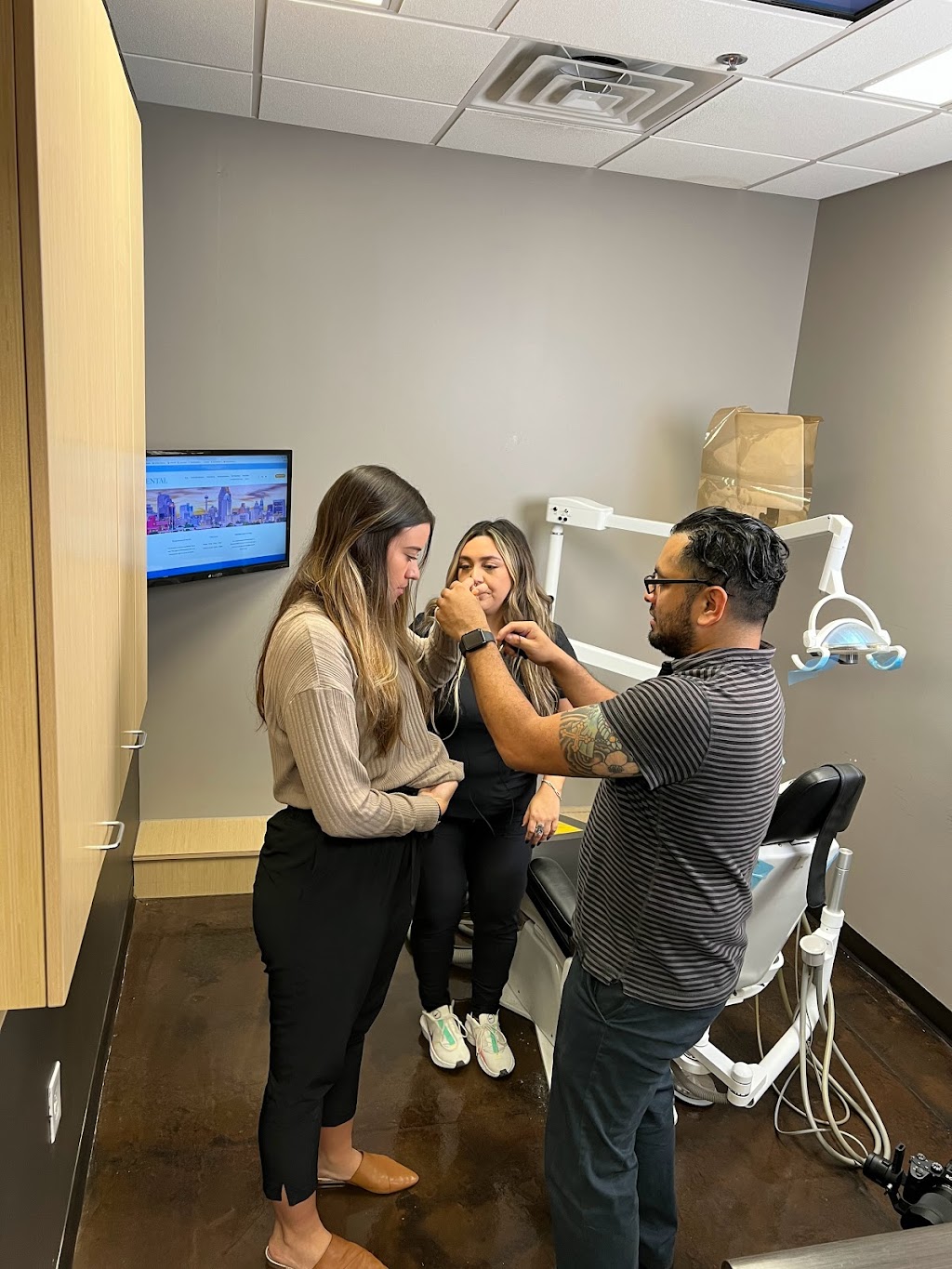 7 to 7 Dental & Orthodontics | 20122 Stone Oak Pkwy Ste 101, San Antonio, TX 78258, USA | Phone: (210) 495-2000