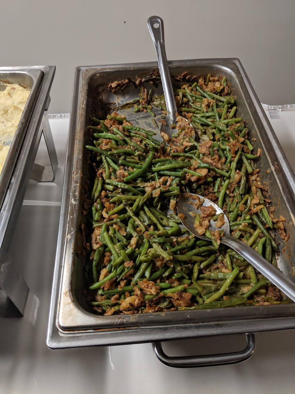 The Gentry Catering | 116 E Liberty St, Hubbard, OH 44425, USA | Phone: (330) 534-4710