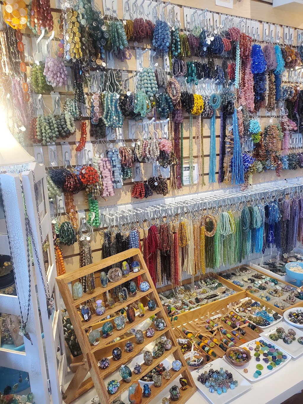 Island Cove Beads & Gallery | 1519 Gulf Blvd, Indian Rocks Beach, FL 33785, USA | Phone: (727) 510-1657