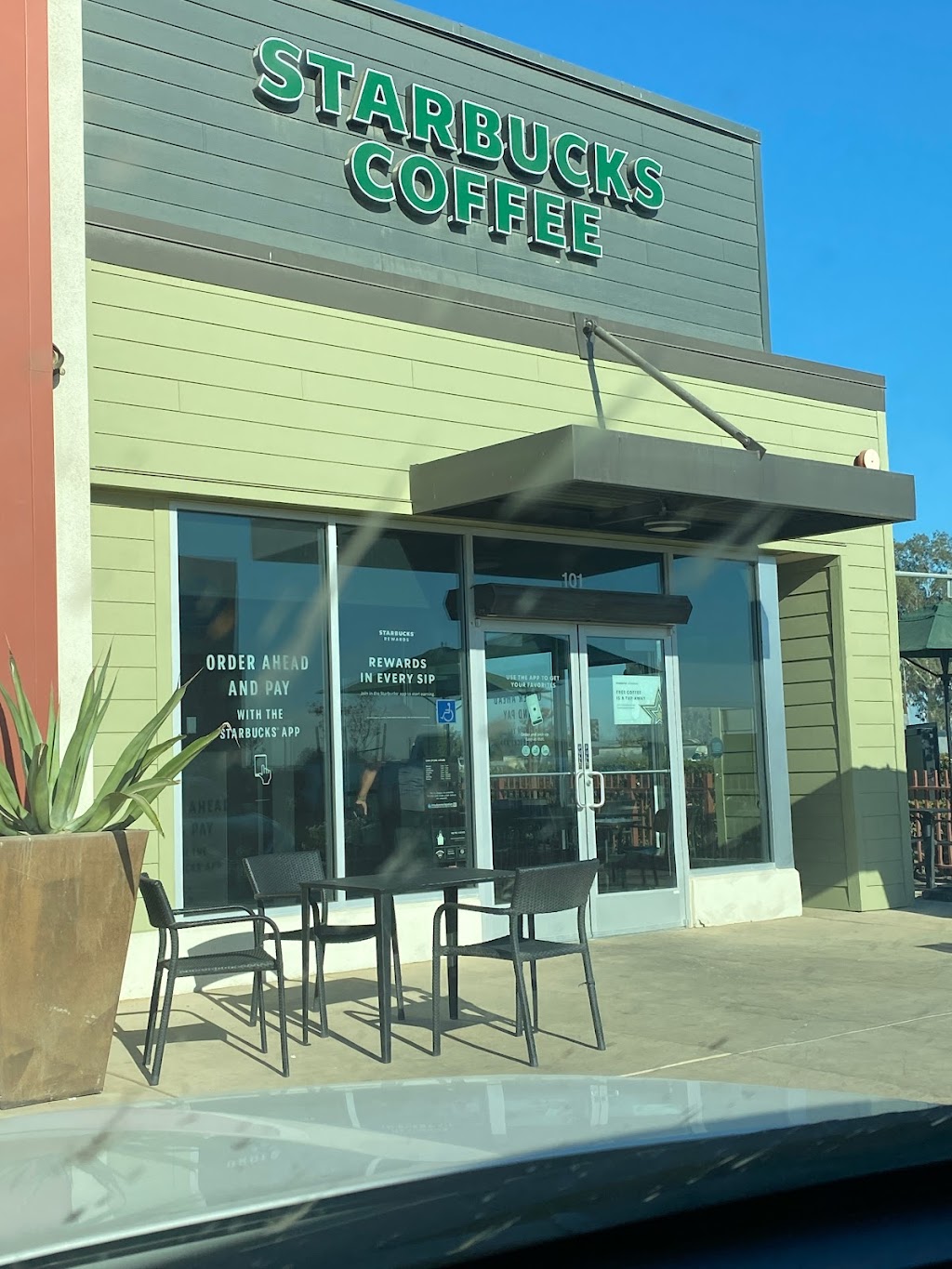 Starbucks | 2453 E Lacey Blvd East, Hanford, CA 93230, USA | Phone: (559) 633-6913