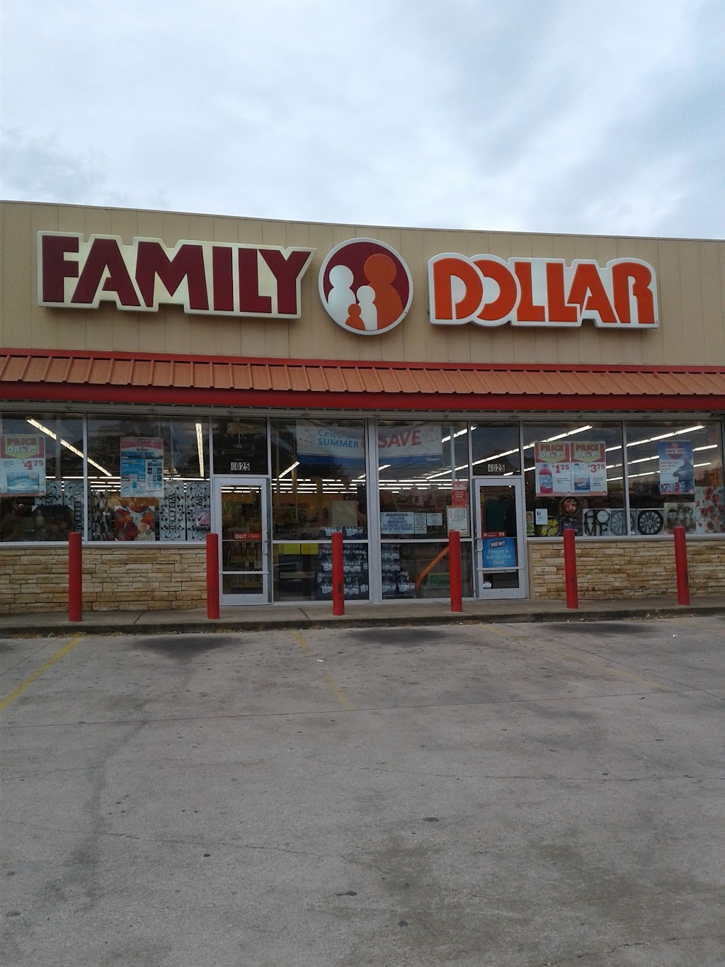 Family Dollar | 4025 Pioneer Rd, Balch Springs, TX 75180, USA | Phone: (972) 677-4991