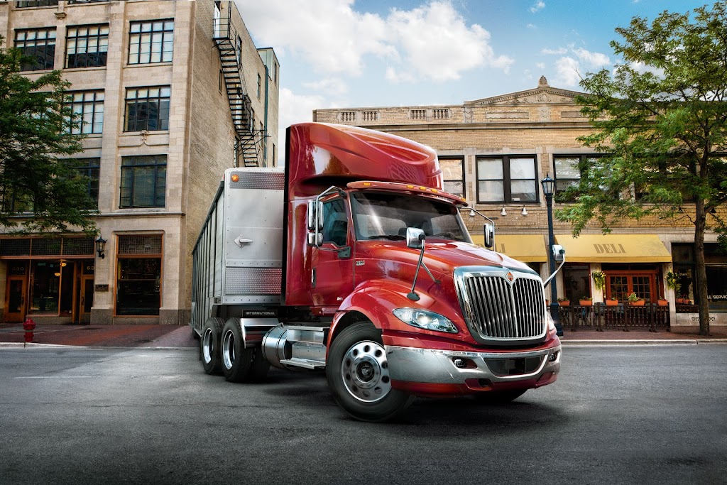 Sun State International Trucks Inc | 8247 15th St E, Sarasota, FL 34243, USA | Phone: (941) 355-7681