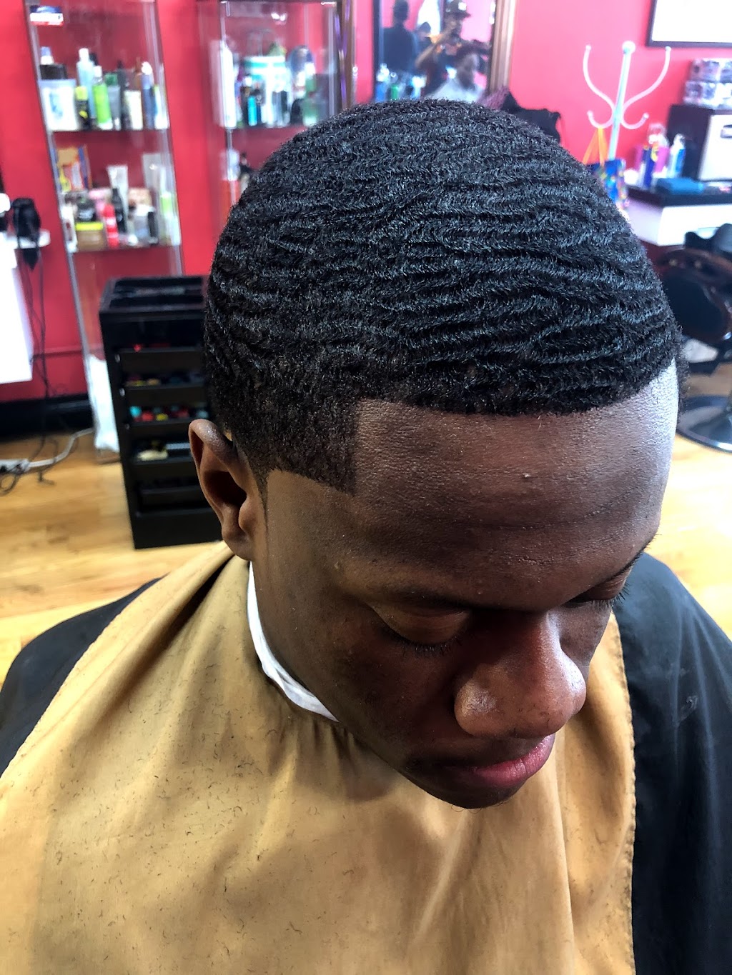 3 Golpes barbershop #1 | 153 North Ave, New Rochelle, NY 10801, USA | Phone: (914) 740-5981