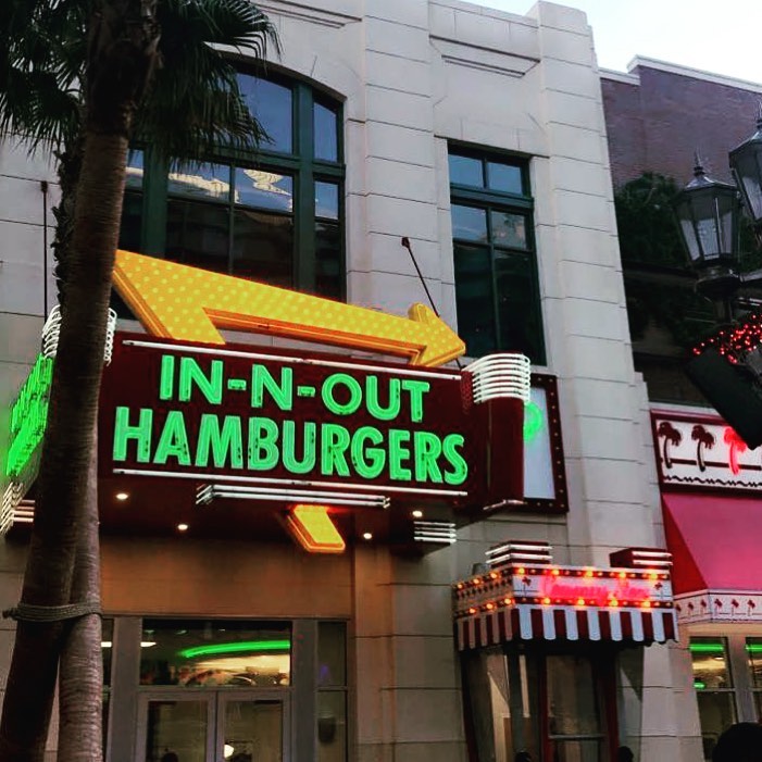 In-N-Out Burger | 4888 Dean Martin Dr, Las Vegas, NV 89103, USA | Phone: (800) 786-1000