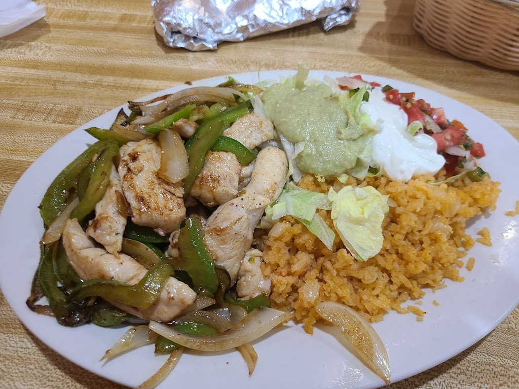 El Torero Mexican Restaurant - restaurant  | Photo 7 of 10 | Address: 625 W Crossville Rd #114, Roswell, GA 30075, USA | Phone: (770) 640-1603