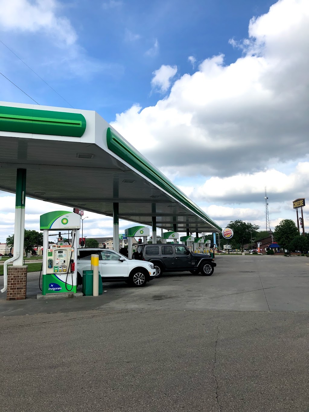 bp | 4905 Co Rd V, DeForest, WI 53532, USA | Phone: (608) 842-2229