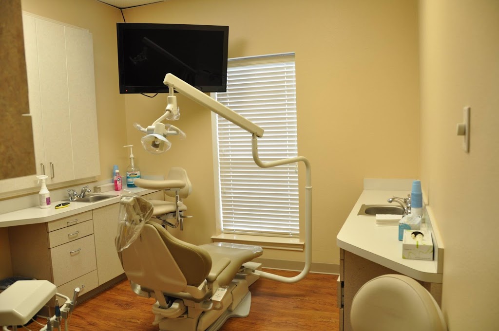 Carewell Dental | 6300 Stonewood Dr Suite 210, Plano, TX 75024, USA | Phone: (972) 596-0100