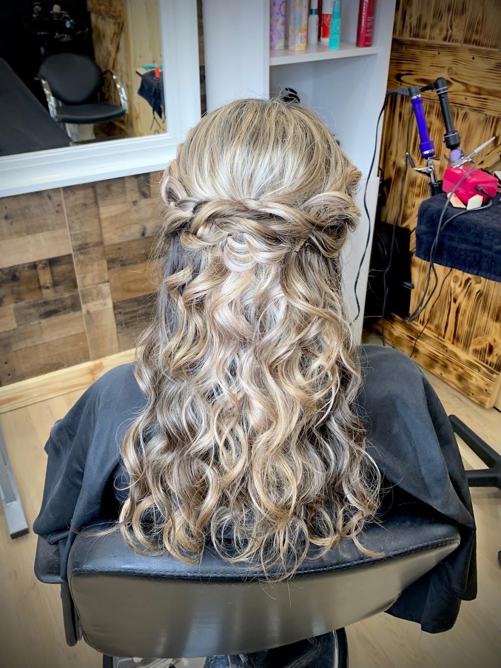 Emma Maries Salon | 2787 Memorial Blvd, Connellsville, PA 15425, USA | Phone: (724) 963-7134