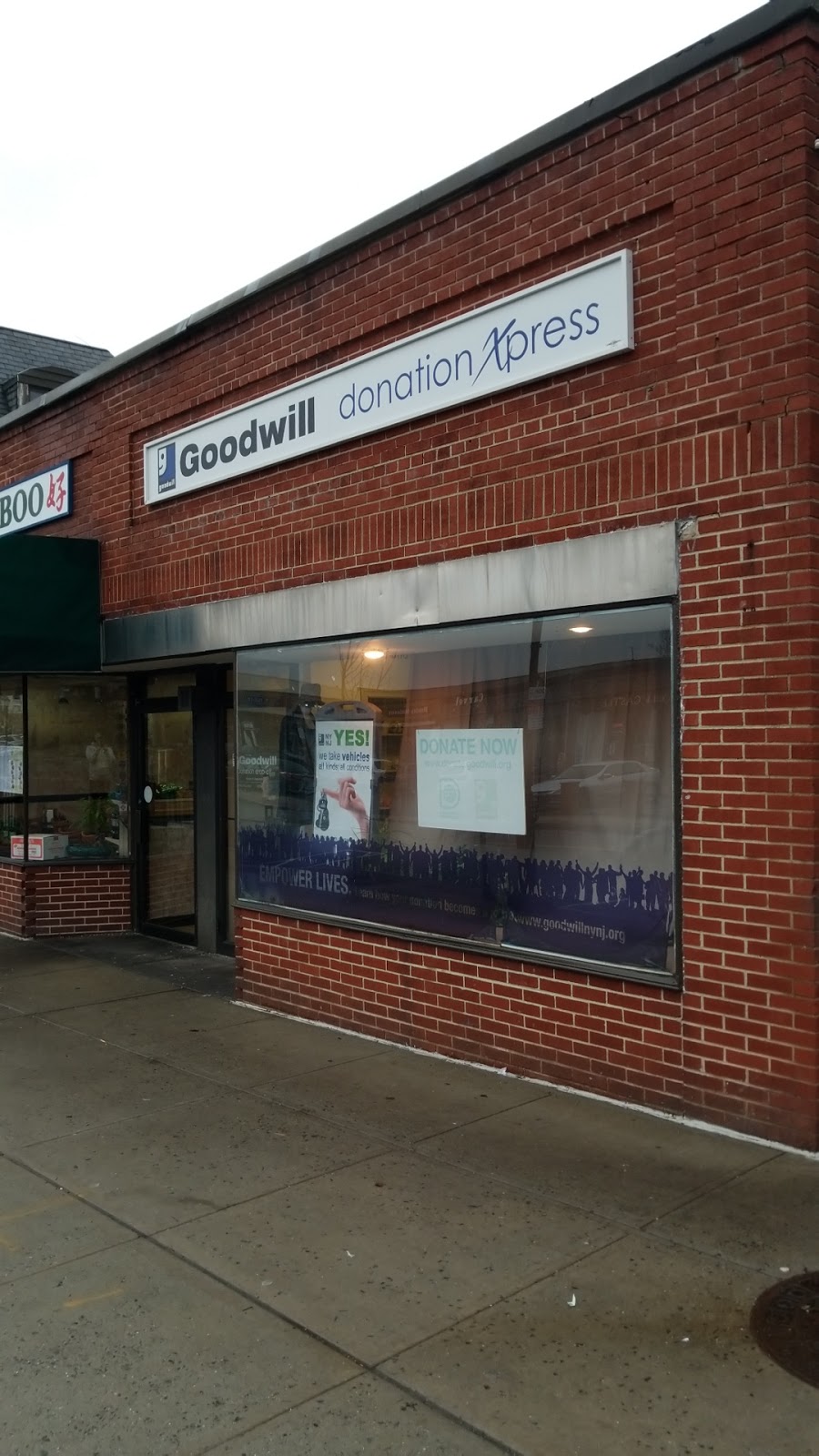 Goodwill NYNJ Attended Donation Center | 19 Mill Rd, Eastchester, NY 10709, USA | Phone: (914) 337-3749