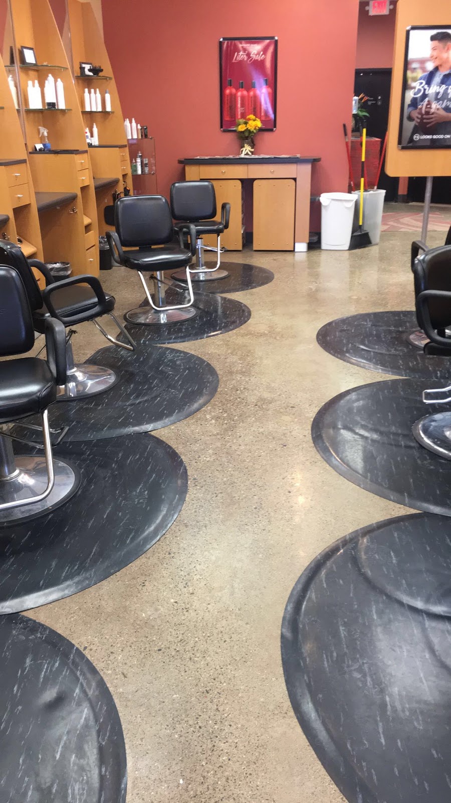 Fantastic Sams Cut & Color | 3130 Century Ave N, Mahtomedi, MN 55115, USA | Phone: (651) 770-1449