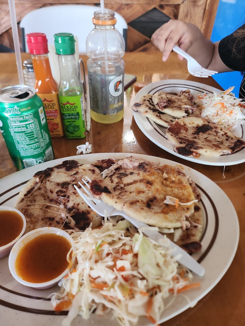 Saborcito pupusas | 183 Rd 3542, Cleveland, TX 77327, USA | Phone: (281) 825-2237