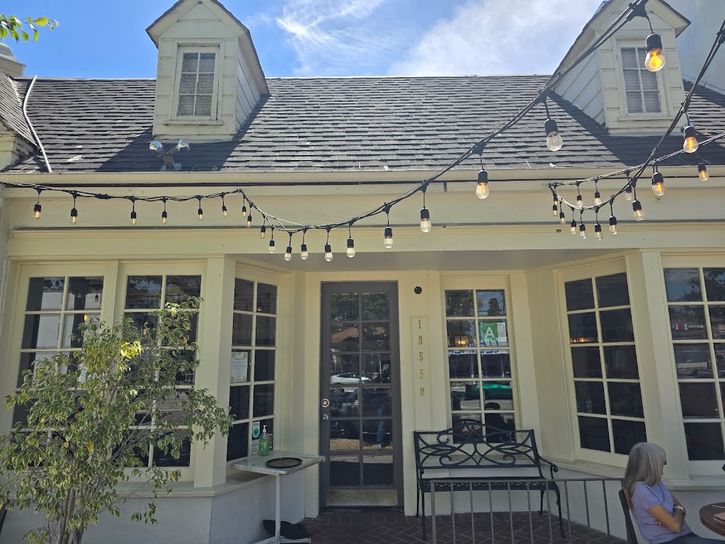 Aeirloom Bakery | 10550 Riverside Dr, Toluca Lake, CA 91602, USA | Phone: (818) 754-1955