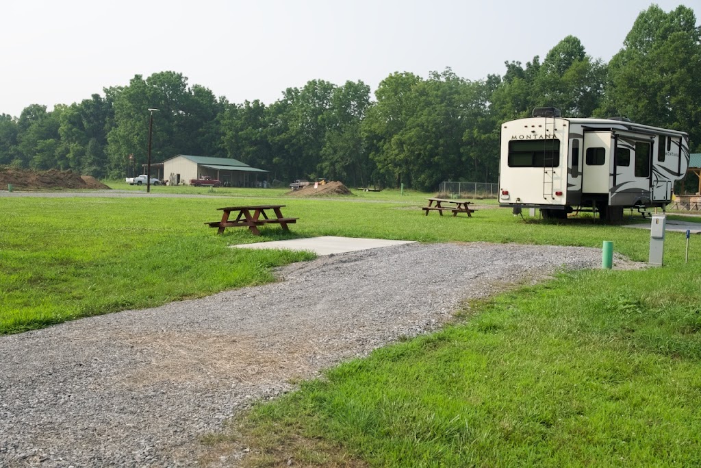 Smith River RV Park | 319 T B Stanley Hwy, Bassett, VA 24055, USA | Phone: (276) 403-3513