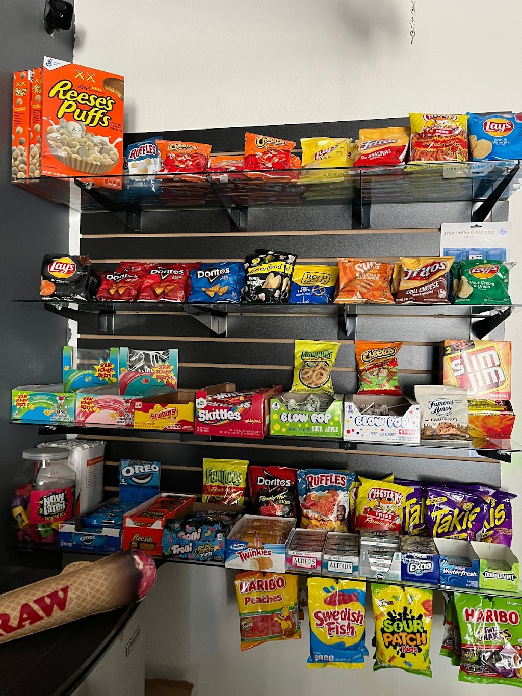 Area 51 Market | 5121 1, 2 Avalon Blvd, Los Angeles, CA 90011, USA | Phone: (213) 755-0260