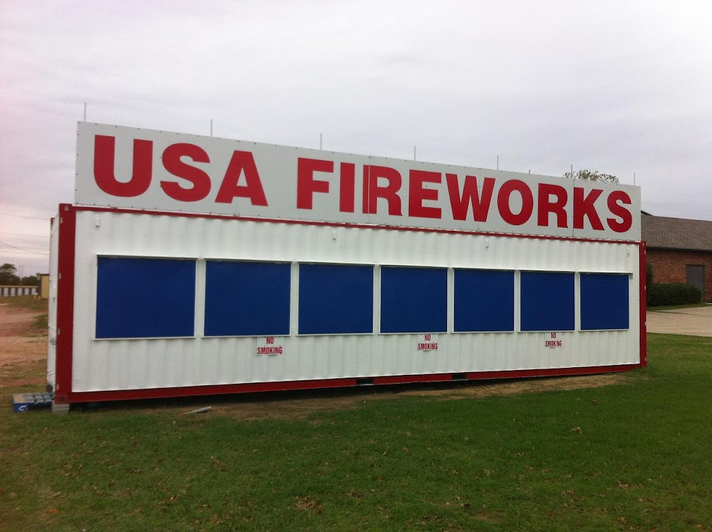 USA Fireworks | 5025 US-377, Aubrey, TX 76227, USA | Phone: (972) 979-7102