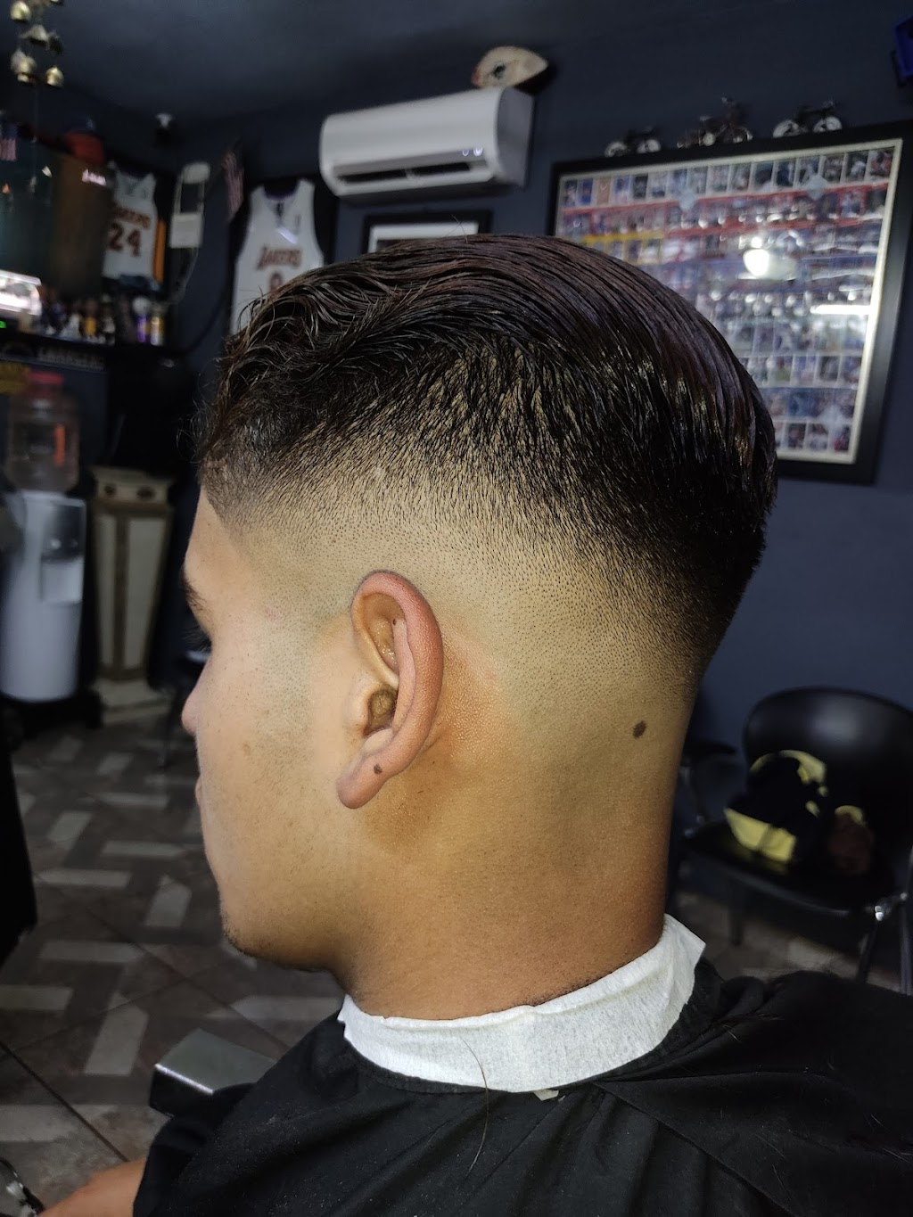 Empire Barber Shop. | La Caña 22006, La Morita, 22245 Tijuana, B.C., Mexico | Phone: 664 861 8702