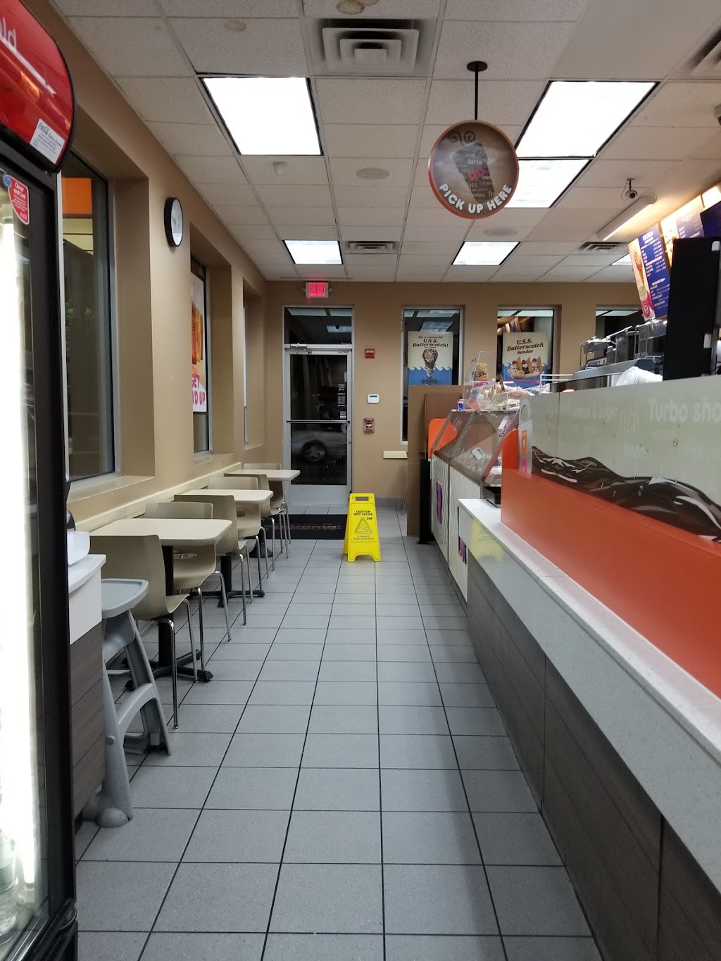 Baskin-Robbins | 100 N Broadway, Hicksville, NY 11801, USA | Phone: (516) 932-3594