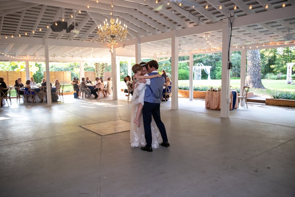 Country Villa Weddings | 2252 Indian River Rd, Virginia Beach, VA 23456, USA | Phone: (757) 515-9313