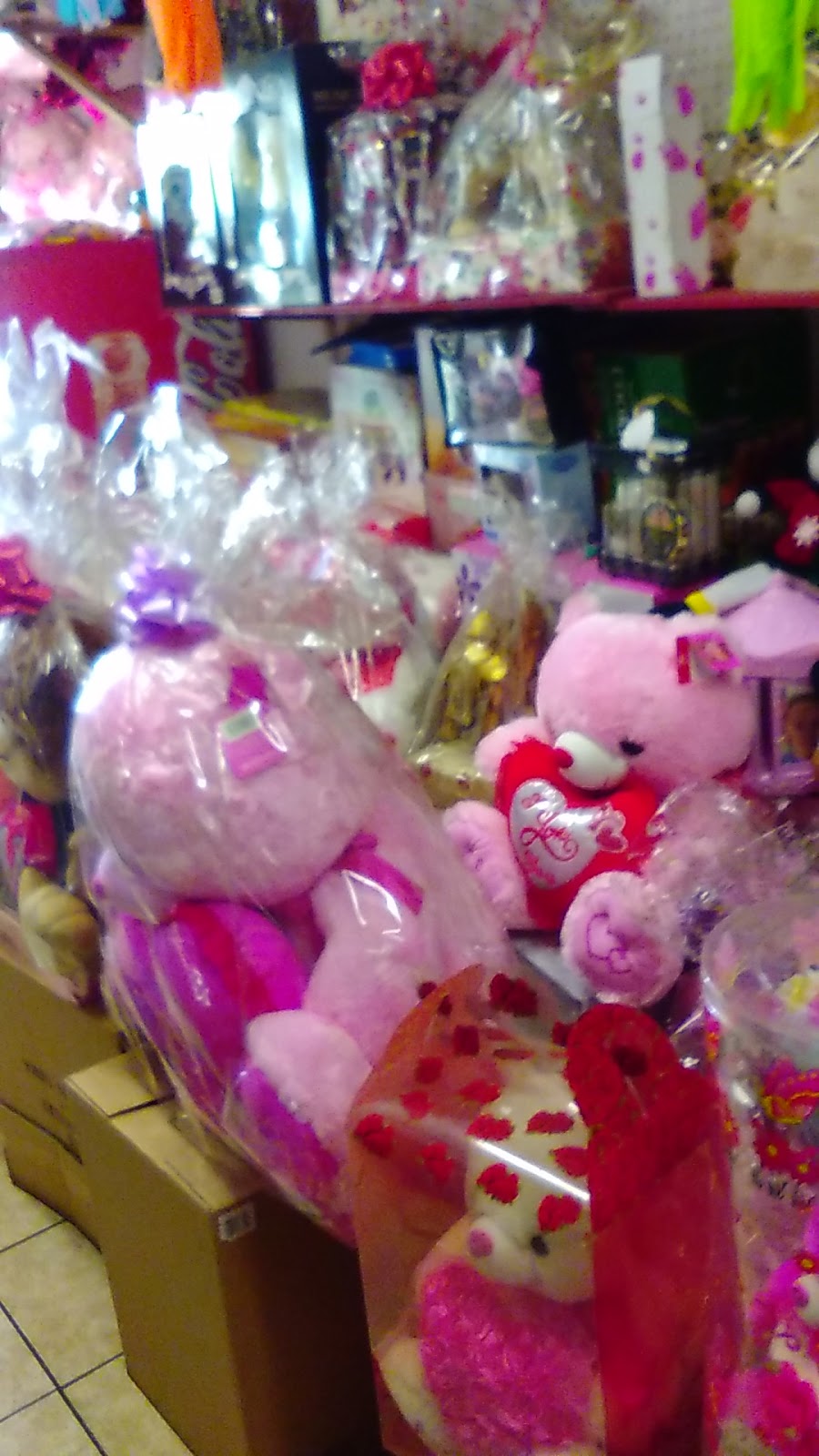 Joselin Party Supplies | 8030 Vermont Ave, Los Angeles, CA 90044, USA | Phone: (323) 752-1303