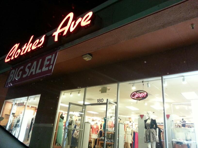 Clothes Ave | 3848 McHenry Ave #180, Modesto, CA 95356, USA | Phone: (209) 569-0670