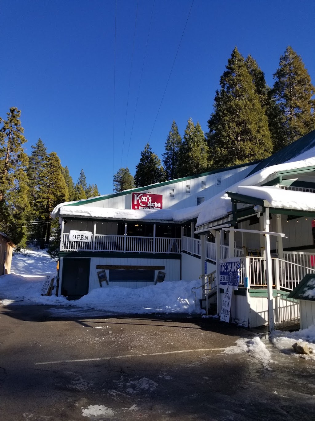 Kens Market | 42137 Tollhouse Rd, Shaver Lake, CA 93664, USA | Phone: (559) 841-3549