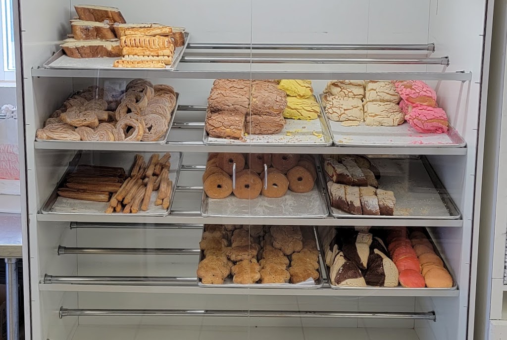 Panaderia La Nueva | 7034 Military Pkwy, Dallas, TX 75227, USA | Phone: (214) 388-4744