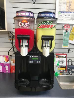 Super Plus Convenience | 7 Fryer St, Amherstburg, ON N9V 2L5, Canada | Phone: (519) 736-2151