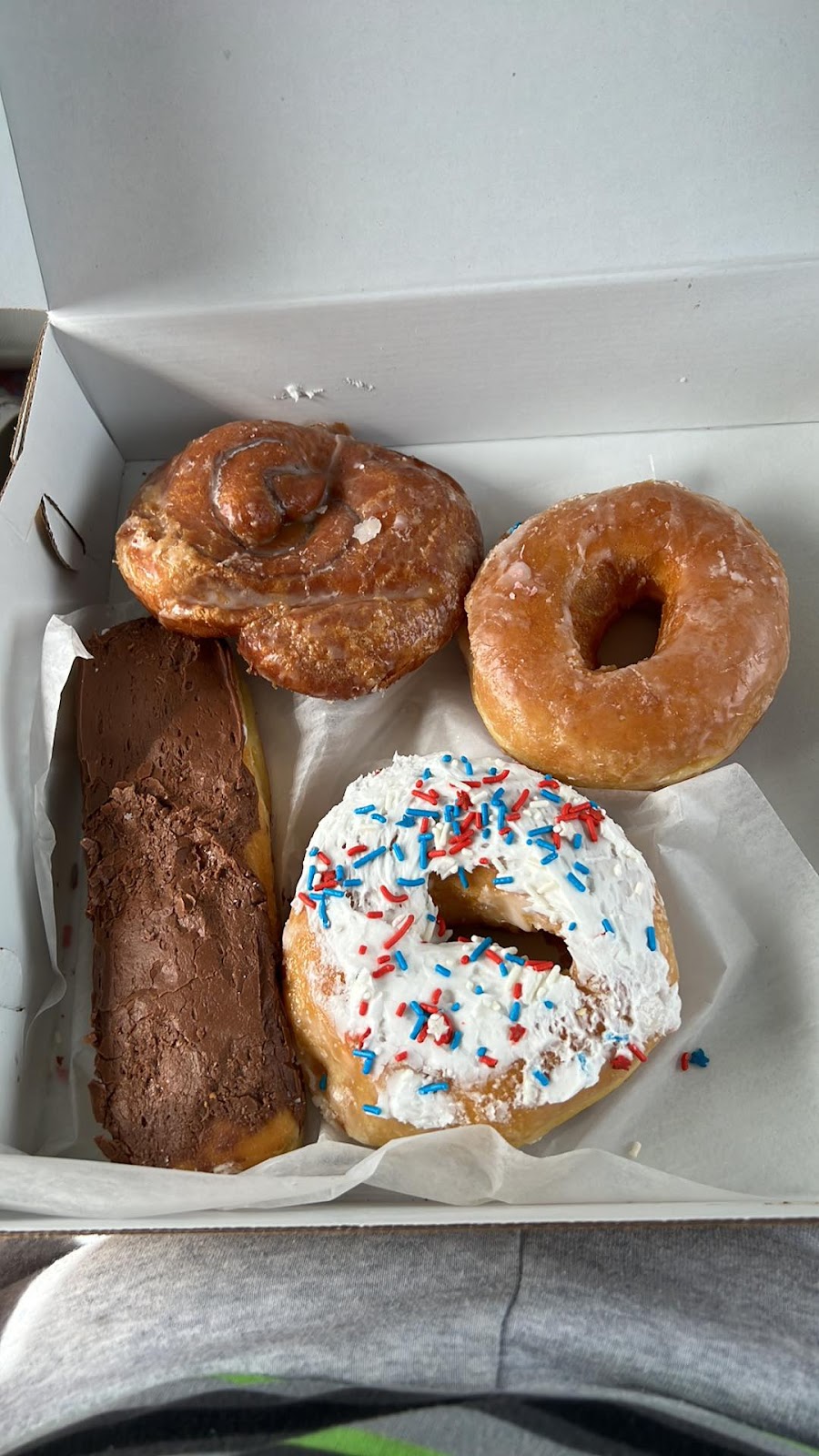 Jeffs Donuts (Jeffersonville, IN) | 5420 IN-62 #300, Jeffersonville, IN 47130, USA | Phone: (812) 283-3636