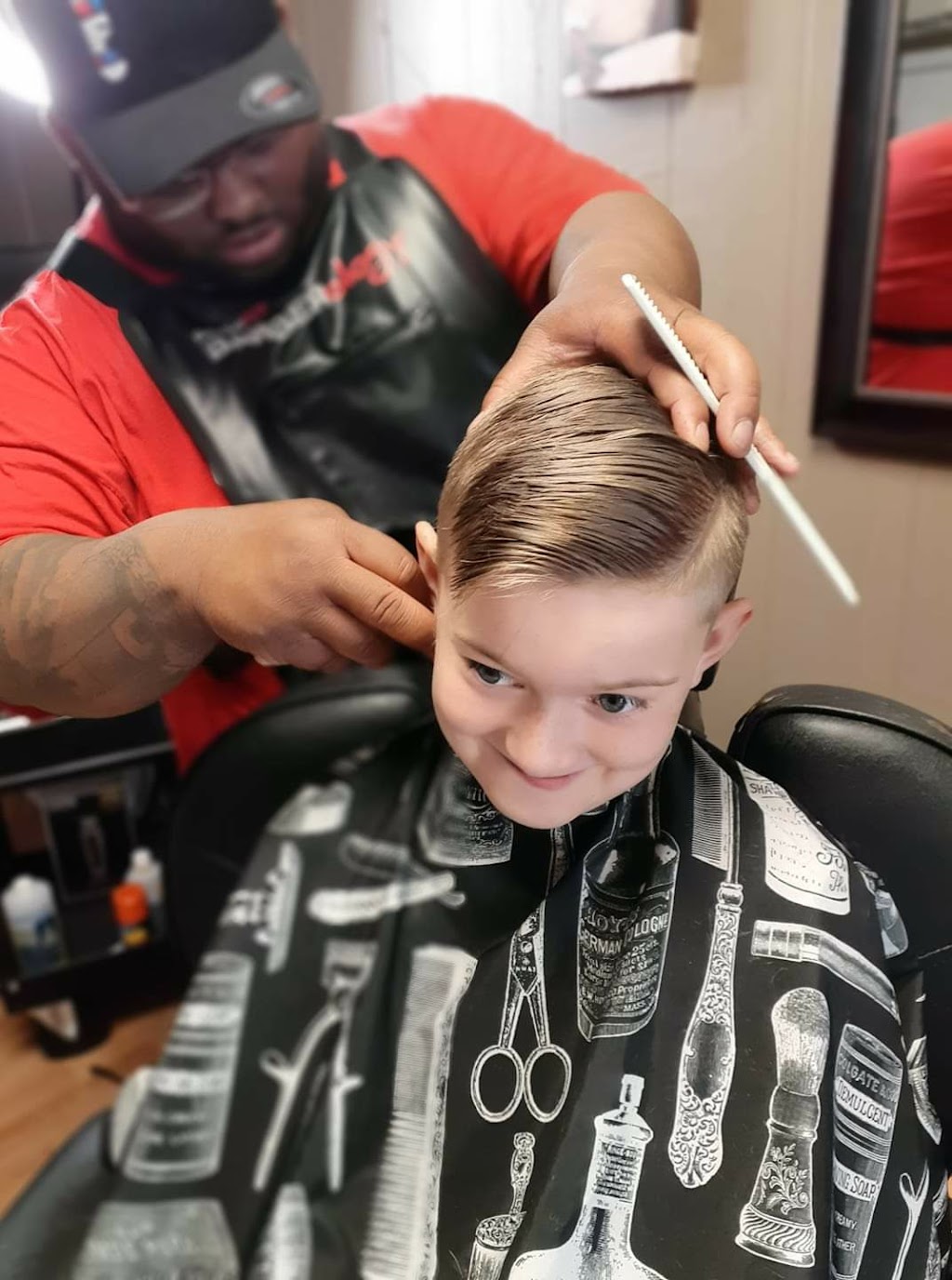 Fresh Fades Barbershop and Salon | 2289 Patterson Rd B, Dayton, OH 45420, USA | Phone: (937) 938-1083