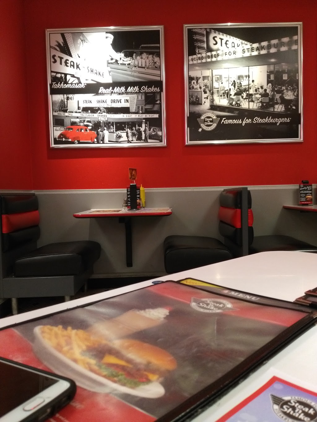 Steak n Shake | 677 Gravois Bluffs Blvd, Fenton, MO 63026 | Phone: (636) 349-4538