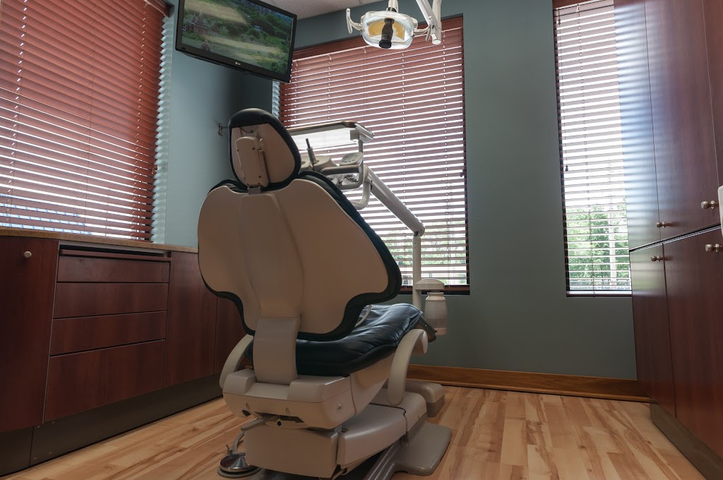 Henry Moore, DDS Dental Concepts of Homewood | 18243 Harwood Ave, Homewood, IL 60430, USA | Phone: (708) 914-4381