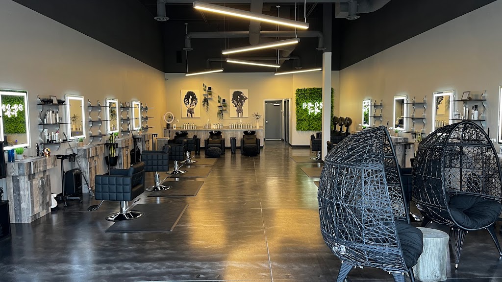 Tangled Mane Hair Studio | 44530 Garfield Rd, Clinton Twp, MI 48038, USA | Phone: (586) 477-1337