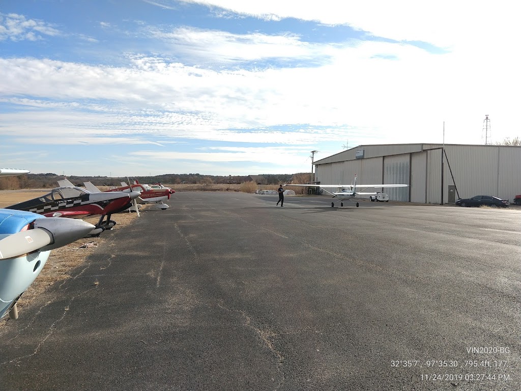 Bourland Field Airport | 17611 US-377, Cresson, TX 76035, USA | Phone: (817) 396-4554