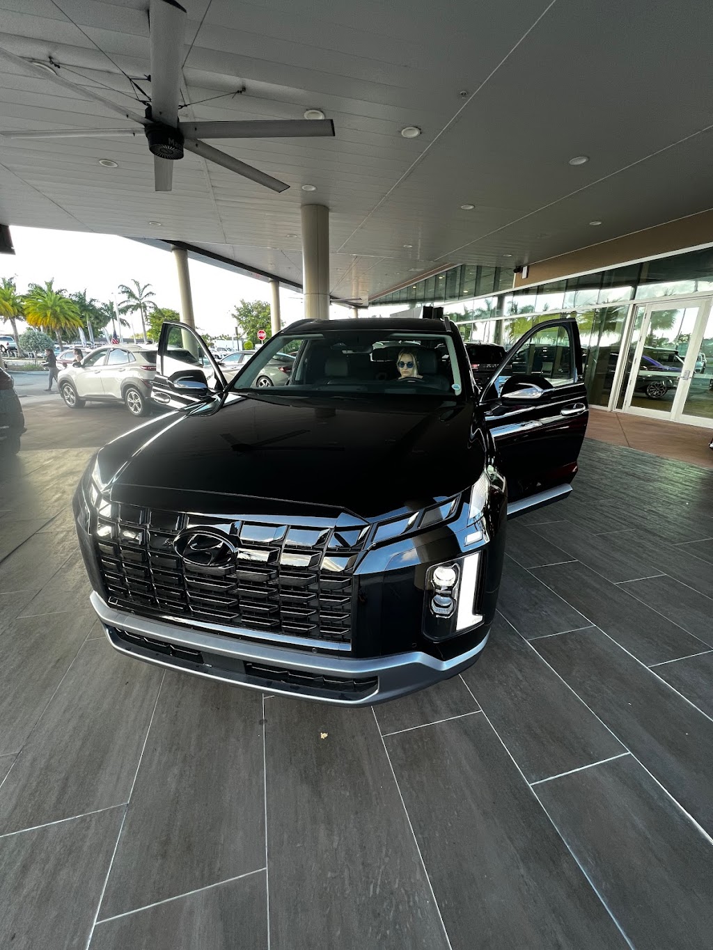 Homestead Hyundai | 111 S Homestead Blvd, Homestead, FL 33030, USA | Phone: (786) 255-7400