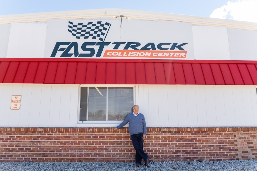 Fast Track Collision Center | 19900 E. Colfax Ave Unit #B, Aurora, CO 80011, USA | Phone: (303) 355-2526