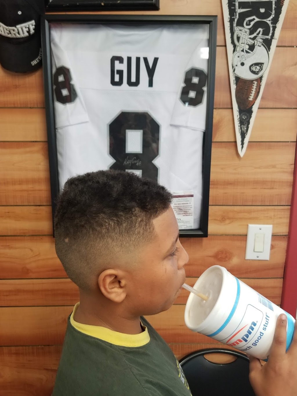 Big Boys Barbershop, LLC | 4515 W Valencia Rd, Tucson, AZ 85746, USA | Phone: (520) 268-8821