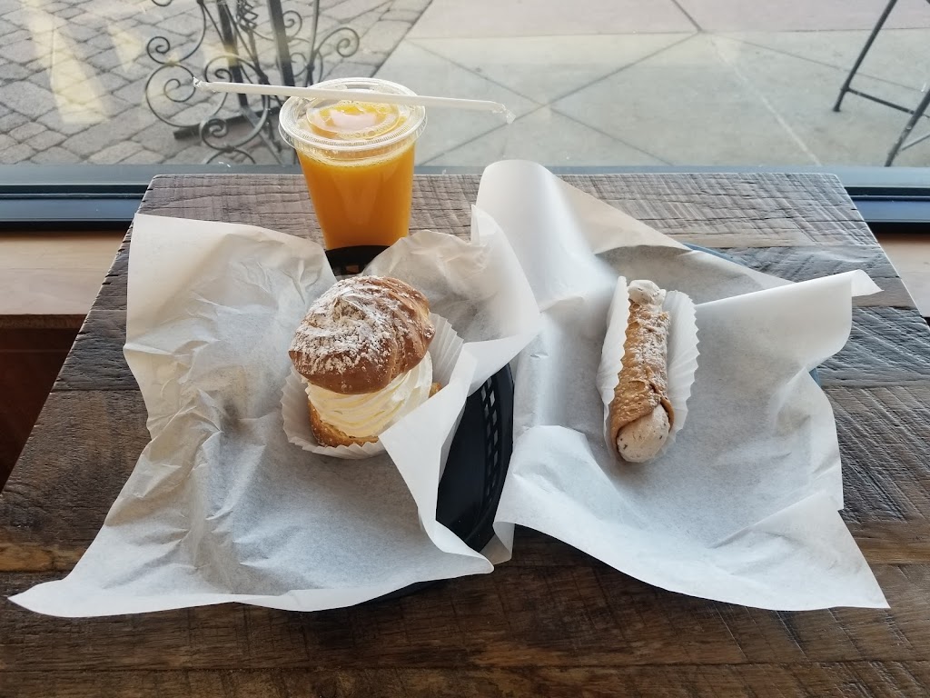 Creme de la Creme Cafe | 2795 Cabot Dr Suite 101, Corona, CA 92883, USA | Phone: (951) 603-3088 Creme de la Creme Cafe | 2795 Cabot Dr Suite 101, Corona, CA 92883, USA | Phone: (951) 603-3088