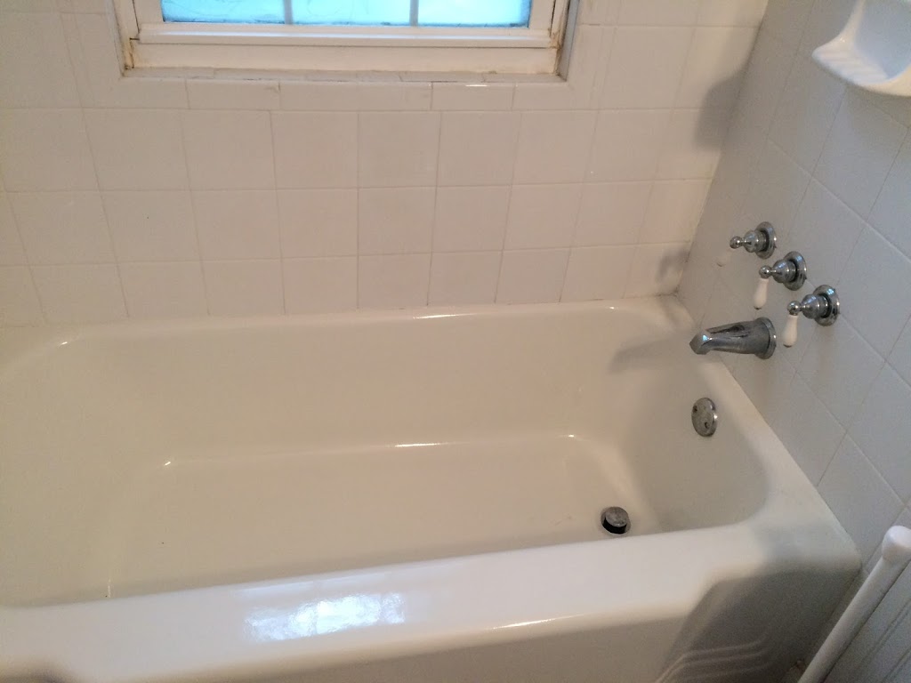 Absolutely Smooth Bathtub & Fiberglass Repair | 1301 W Northfield Church Rd, Ann Arbor, MI 48105, USA | Phone: (734) 277-4828