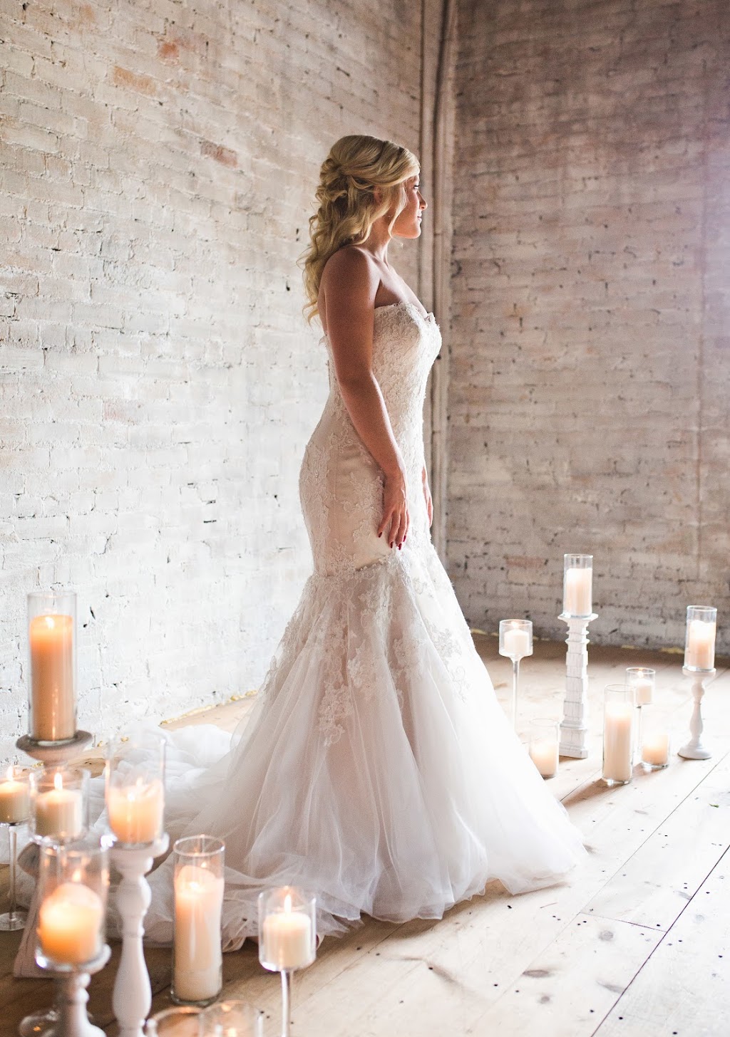 Blushing Willow Bridal Boutique | 207 N Academy St #450, Janesville, WI 53548, USA | Phone: (608) 898-0207