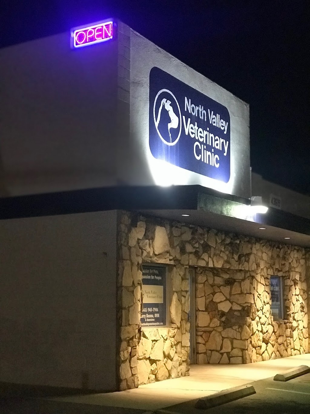 North Valley Veterinary Center And Boarding | 43619 Sierra Hwy, Lancaster, CA 93534, USA | Phone: (661) 945-7906