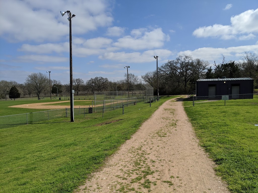 Thomas Memorial Park | Thomas Memorial Park, 411 Madison St, Elgin, TX 78621, USA | Phone: (512) 285-6434