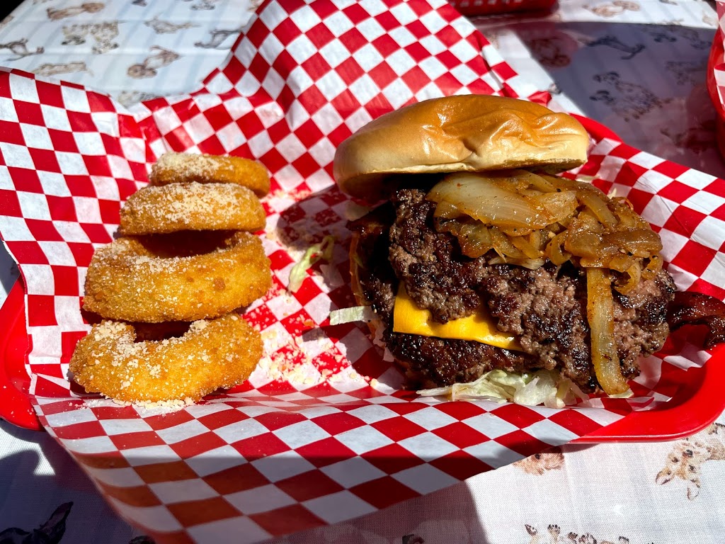 Matty Gs Steakburgers & Spirits | 1958 E Brown Rd, Mesa, AZ 85203, USA | Phone: (480) 306-7406