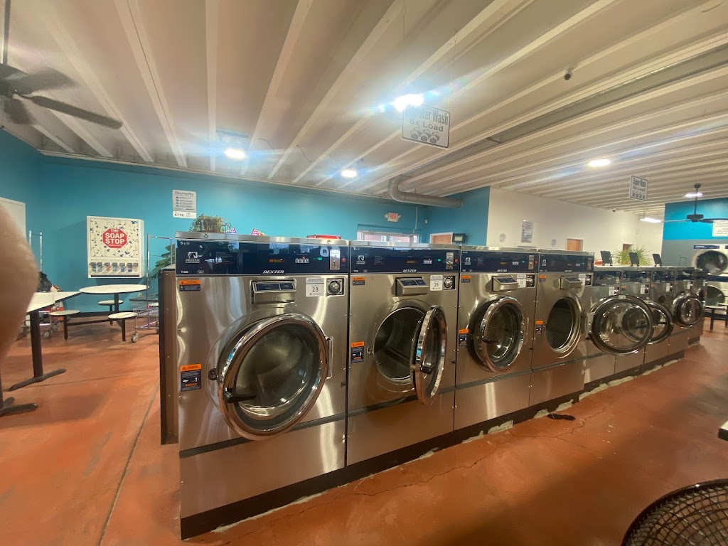 Wash City Laundromat - Arnold | 610 Jeffco Blvd, Arnold, MO 63010, USA | Phone: (636) 229-6640